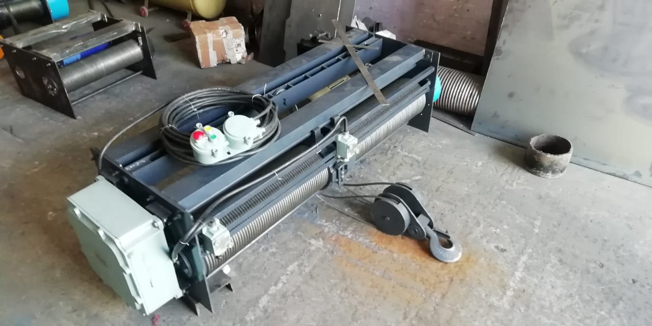 Wire Rope Hoist Assembly